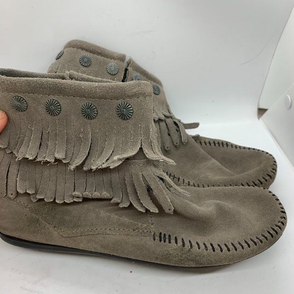 Minnetonka double fringe zip leather boot grey 7 - Picture 2 of 10